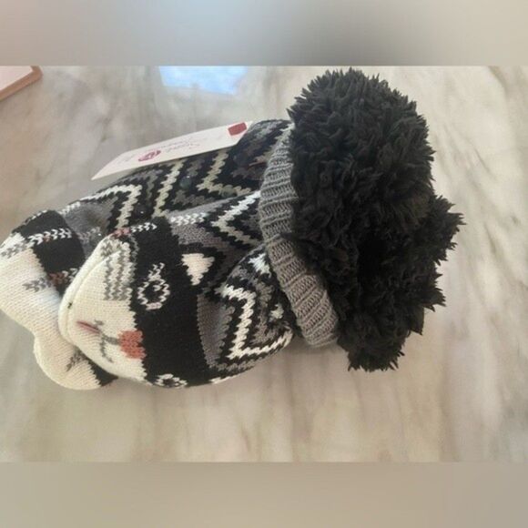 NEW Faux Fur Cozy Cat Slipper Socks Cuffed - Secret Treasures - Shoe Size 4-10 - Picture 4 of 7